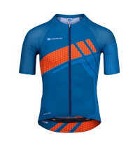 Kurzes, eng anliegendes Sporttrikot in Blau mit orangefarbenen und grauen Designelementen und durchgehendem Reißverschluss.