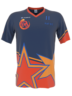 Ein dunkelblaues, kurzärmeliges Sporttrikot mit orangefarbenen und blauen Sternen, einem Logo auf der Brust und der Aufschrift 'PATZE' auf der rechten Schulter.