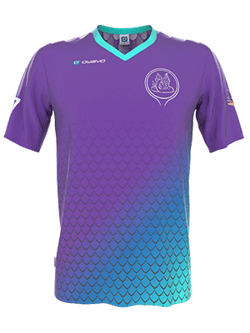 Ein lila-blau-gradiertes, kurzärmeliges Sporttrikot mit einem Fischschuppenmuster, einem runden Logo auf der Brust und dem Markennamen 'owayo' auf der linken Brustseite.