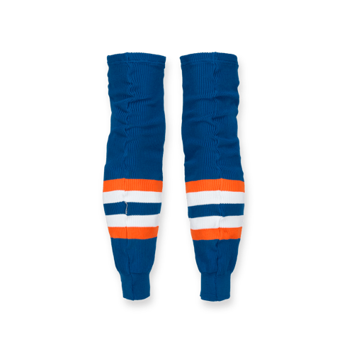 Zwei blaue, orangefarbene und weiße gestreifte Eishockeystulpen von owayo, von hinten auf schwarzem Hintergrund.