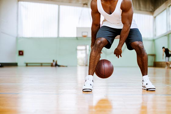 Basketball: Exercises for dribbling for beginners and experienced players