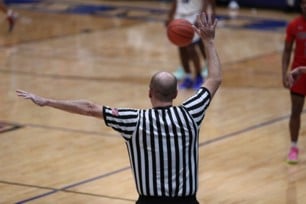 Basketball-Fouls: von technisch bis unsportlich