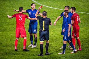 Calcio: cartellini e calci di rigore