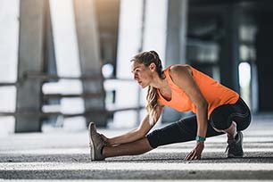 Les meilleurs exercices d'étirement avant et après une séance de course à pied