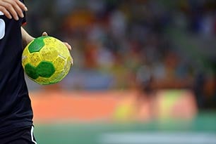 Passtraining im Handball: Passarten, Technik & Übungen