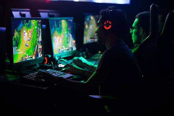 Seven Most Popular E-sport Games 