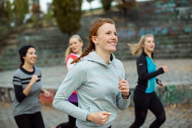 Sport wie Laufen stärkt die Psyche.