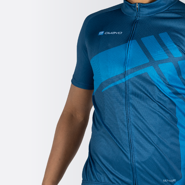 Relaxed Tight Fit Passform Relaxed Tight Fit Passform