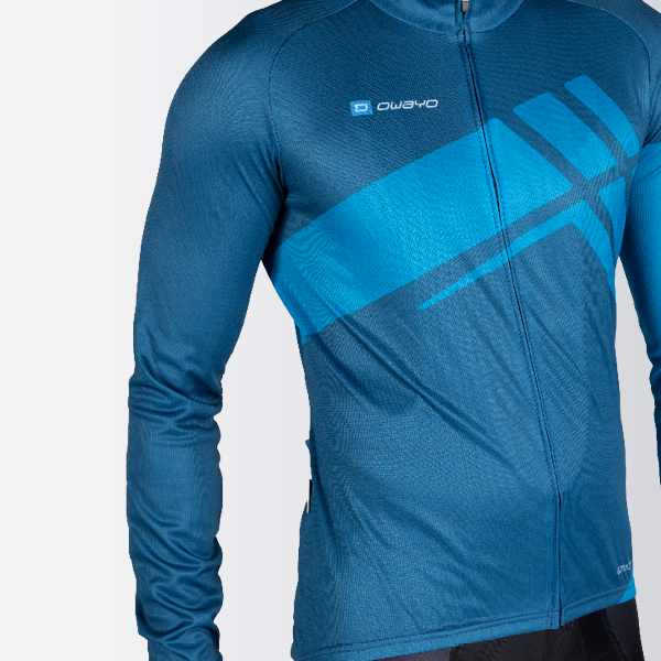 Relaxed Tight Fit Passform Relaxed Tight Fit Passform